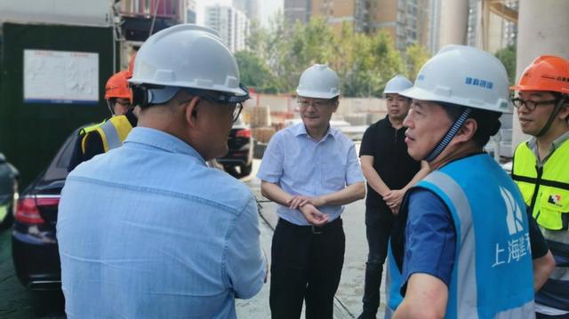 积极做好防汛防台工作（二）凯发k8入口本市房管系统(图21)