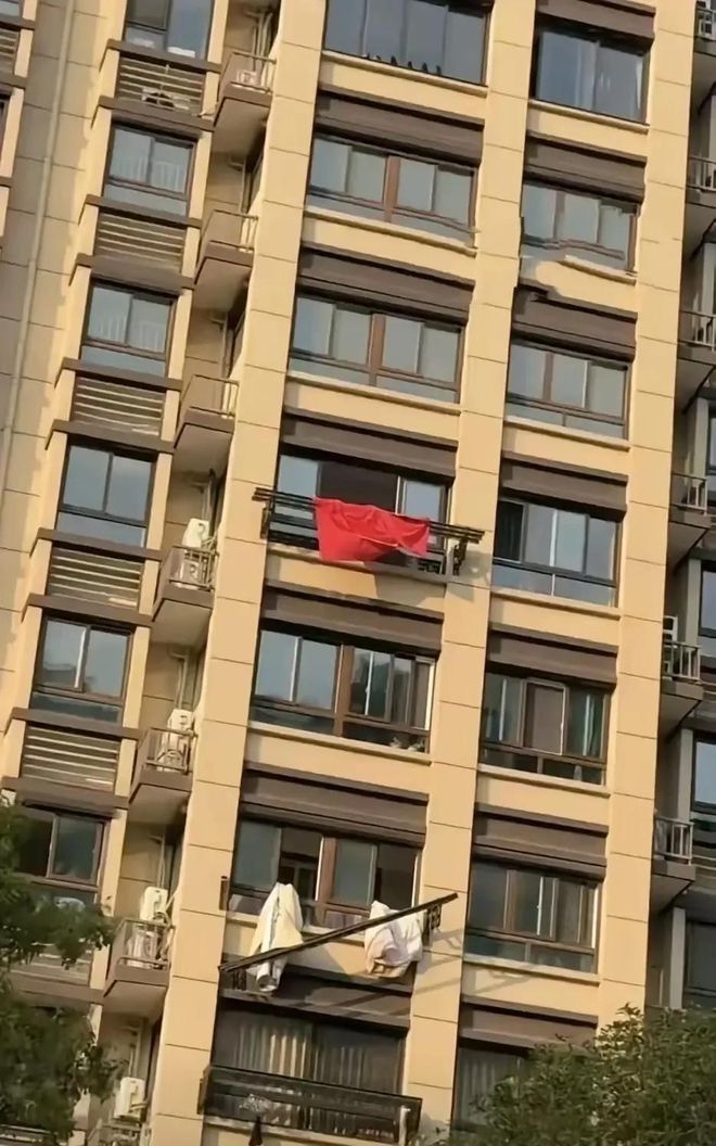 这场悲剧给咱敲醒安全钟！马德里竞技携手K8南通(图4)