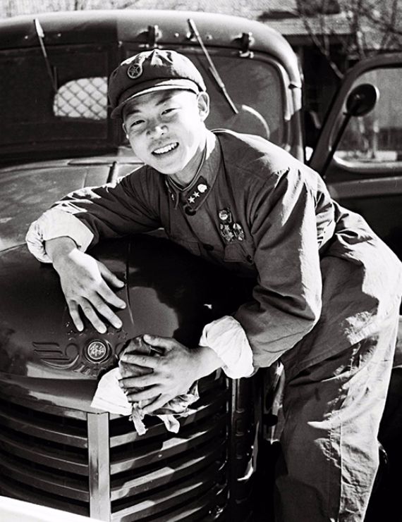 1年后鉴定人披露事故发生的详情惹人泪目凯发k8国际1962年雷锋因公牺牲4(图8)