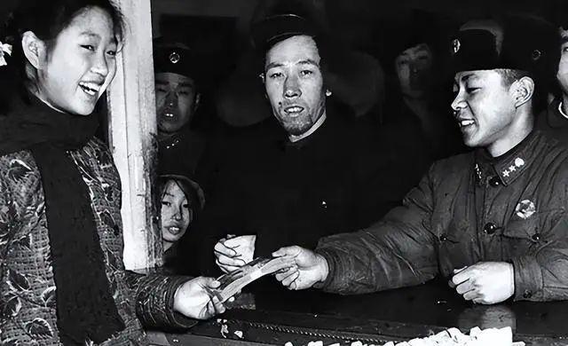 1年后鉴定人披露事故发生的详情惹人泪目凯发k8国际1962年雷锋因公牺牲4(图20)