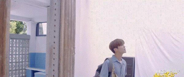 中的火焰》几个镜头告诉你真穷人是啥样马竞合作伙伴油头粉面别演穷人！《风(图7)