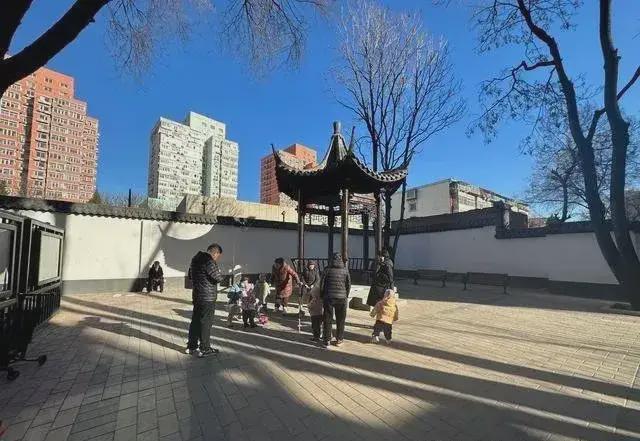 搭乱建居民想提升小区环境的愿望实现了k8凯发一触即发拆除700平方米私